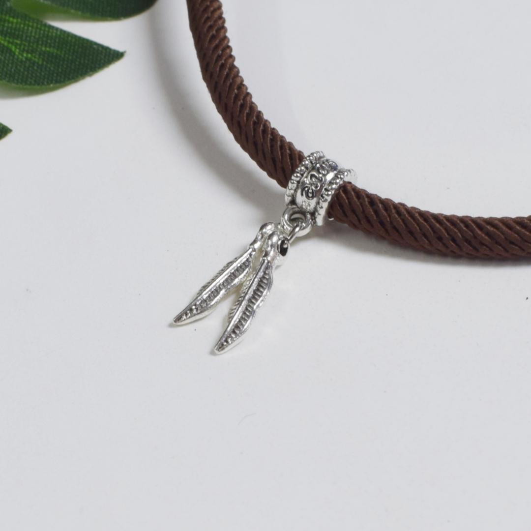 Fashion Eiffel Tower Small Pendant Necklaces Rope Chain Choker for Women Gothic Magnetic Buckle Jewelry 2025 Commemorative Gift
Fashion Eiffel Tower Small Pendant Necklaces Rope Chain Choker for Women Gothic Magnetic Buckle Jewelry 2025 Commemorative Gift