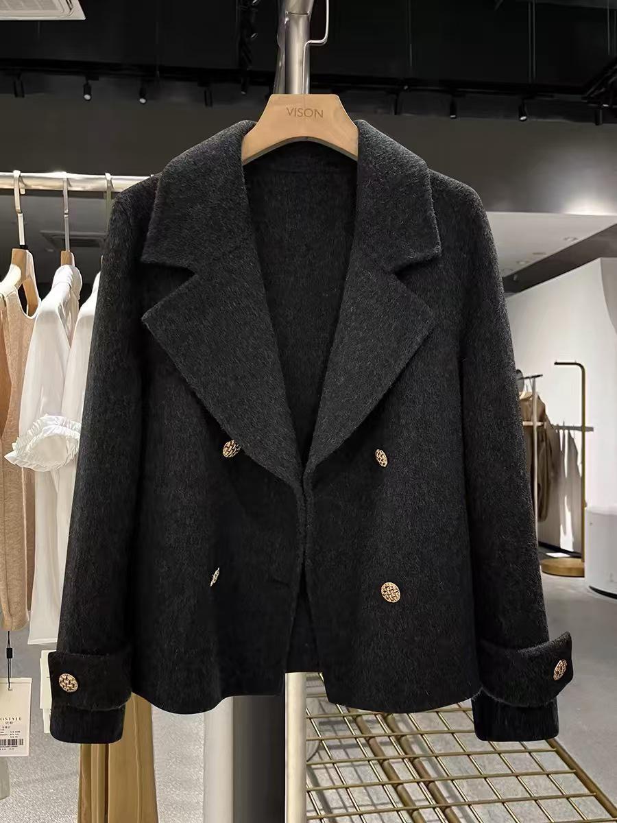 2025 High-End Double-Sided Wool Jacket with Suit Collar - Versatile Women s Fashion for Spring & Autumn S (suggested 90-120 jin)
2025 High-End Double-Sided Wool Jacket with Suit Collar - Versatile Women s Fashion for Spring & Autumn S (suggested 90-120 jin)