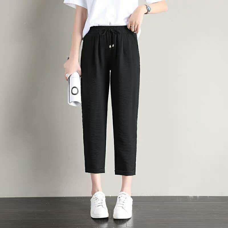 Women s Ice Silk Harem Pants: High-Waist, Loose, Casual, Korean-Style Nine-Point Sports Pants for Summer. 3XL 135-150 jin чорний
Women s Ice Silk Harem Pants: High-Waist, Loose, Casual, Korean-Style Nine-Point Sports Pants for Summer. 3XL 135-150 jin чорний