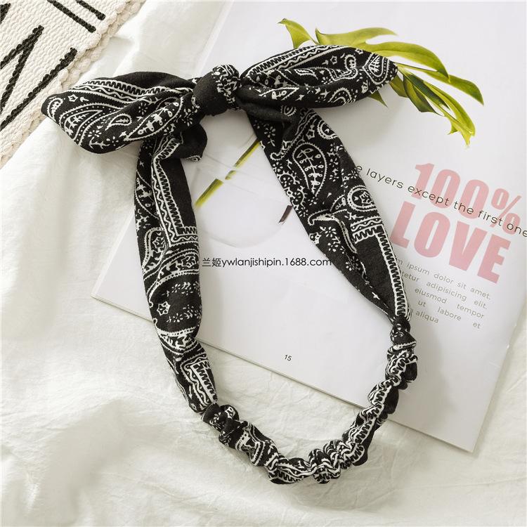 Classic Paisley Pattern Headband With Bunny Ears American Vintage Style Twisted Knot Design Elastic Yoga Sports Hair Wrap чёрный
Classic Paisley Pattern Headband With Bunny Ears American Vintage Style Twisted Knot Design Elastic Yoga Sports Hair Wrap чёрный