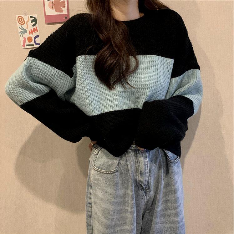 Женский полосатый свитер в стиле колор-блок — свободный ретро-пуловер на весну и осень One size синий
Женский полосатый свитер в стиле колор-блок — свободный ретро-пуловер на весну и осень One size синий