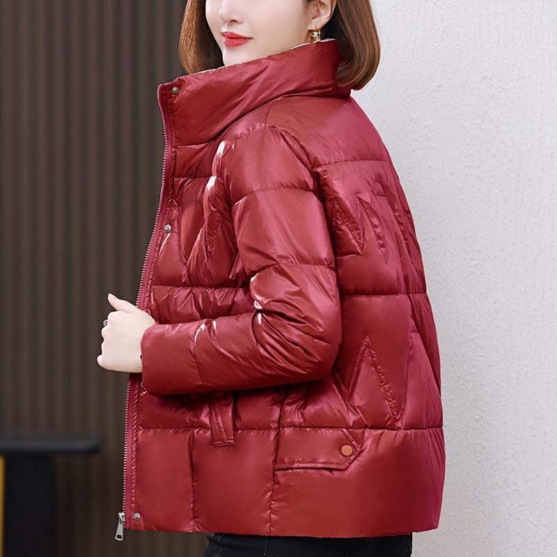 Женская короткая пуховая куртка из белого утиного пуха - Маленькая стильная новинка зимы 2024, Утолщенное и теплое пальто XL (125-135 jin)
Женская короткая пуховая куртка из белого утиного пуха - Маленькая стильная новинка зимы 2024, Утолщенное и теплое пальто XL (125-135 jin)