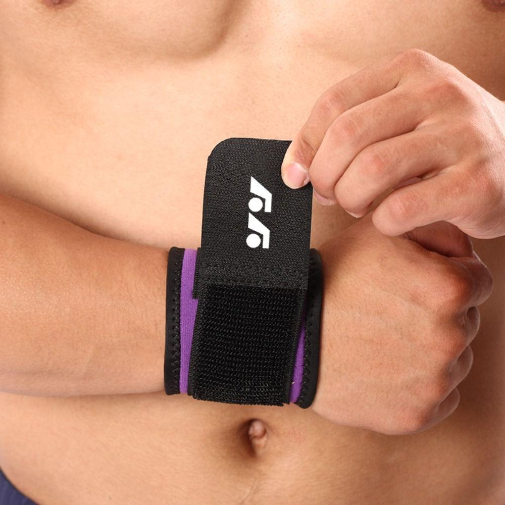 Breathable Soft Wristbands Hand Band Nylon Rubber Wrist Support Bracers Gym Sport червоний
Breathable Soft Wristbands Hand Band Nylon Rubber Wrist Support Bracers Gym Sport червоний