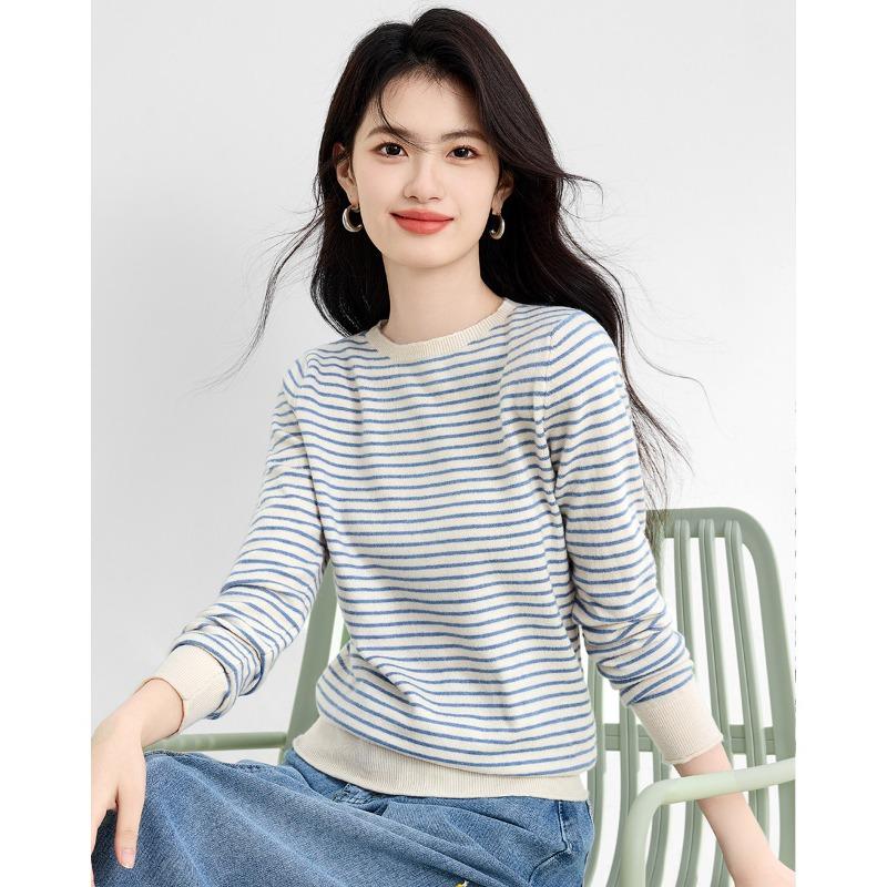 Crew neck striped knitted sweater women s thin design sense and thin temperament loose long sleeve pullover bottoming shirt S
Crew neck striped knitted sweater women s thin design sense and thin temperament loose long sleeve pullover bottoming shirt S