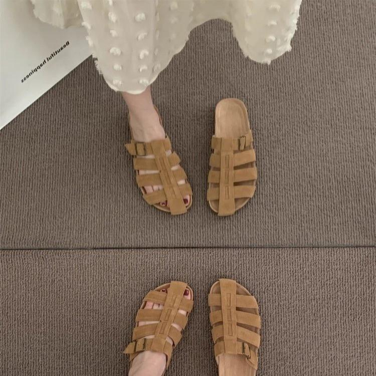 Mori soft-soled pig cage shoes, one pedal bag head and half slippers, cool slippers, women wear seaside Roman women s shoes in summer 40 коричневий
Mori soft-soled pig cage shoes, one pedal bag head and half slippers, cool slippers, women wear seaside Roman women s shoes in summer 40 коричневий