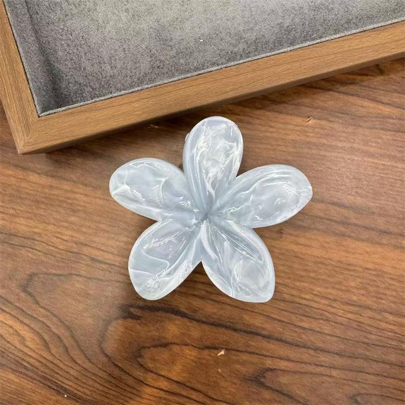 Korea Temperament Acrylic Blue White Texture Flower Bow Half-tied Hair Claw Clips for Women Exquisite Hairclip Jewelry Accessory
Korea Temperament Acrylic Blue White Texture Flower Bow Half-tied Hair Claw Clips for Women Exquisite Hairclip Jewelry Accessory