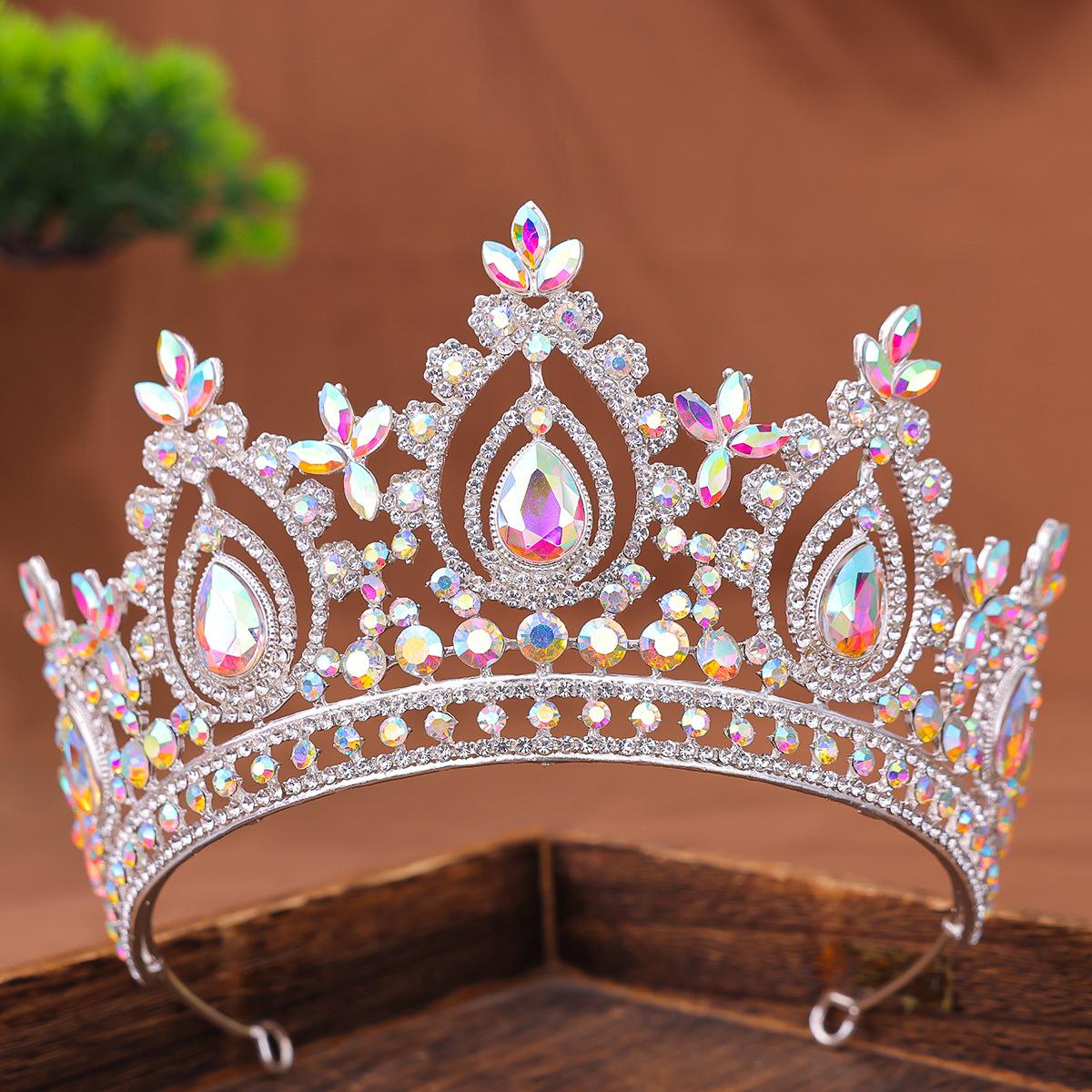 Luxury AB Color Rhinestone Bridal Tiaras Crowns Baroque Crystal Pageant Diadem Bride Headbands Wedding Hair Jewelry Accessories
Luxury AB Color Rhinestone Bridal Tiaras Crowns Baroque Crystal Pageant Diadem Bride Headbands Wedding Hair Jewelry Accessories