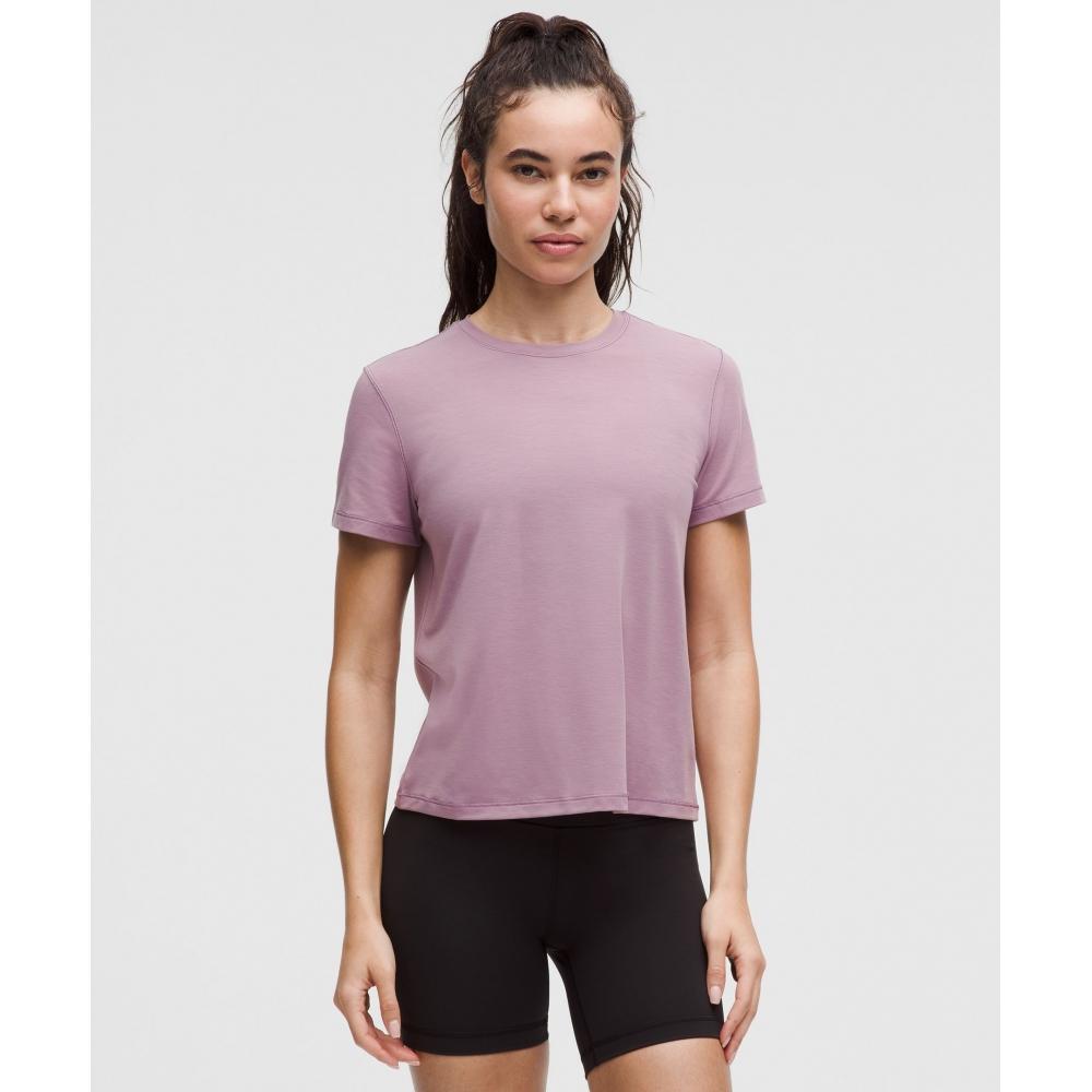Lululemon Джерси Тренировочная классическая рубашка с коротким рукавом Лаванда Люкс 8
Lululemon Джерси Тренировочная классическая рубашка с коротким рукавом Лаванда Люкс 8