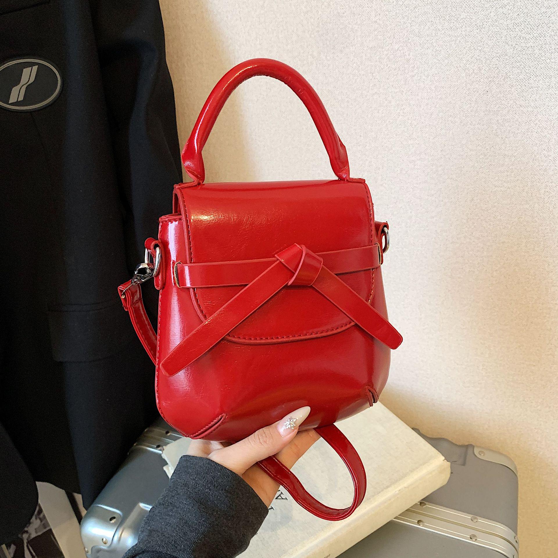 Niche Women s 2025 Mini Chain Crossbody & Bow Shoulder Bag чорний
Niche Women s 2025 Mini Chain Crossbody & Bow Shoulder Bag чорний