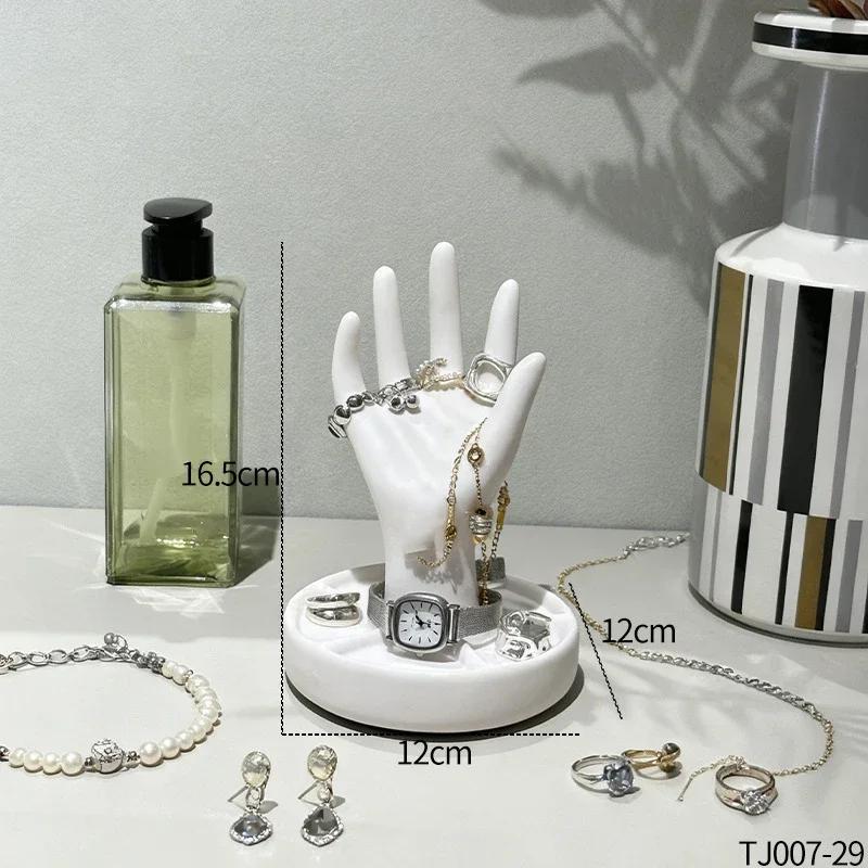 Creative Fingers Jewelry Storage Rack Makeup Table One-Handed Jewelry Storage Holder Home Bedroom Decoration Storage Ornament
Creative Fingers Jewelry Storage Rack Makeup Table One-Handed Jewelry Storage Holder Home Bedroom Decoration Storage Ornament