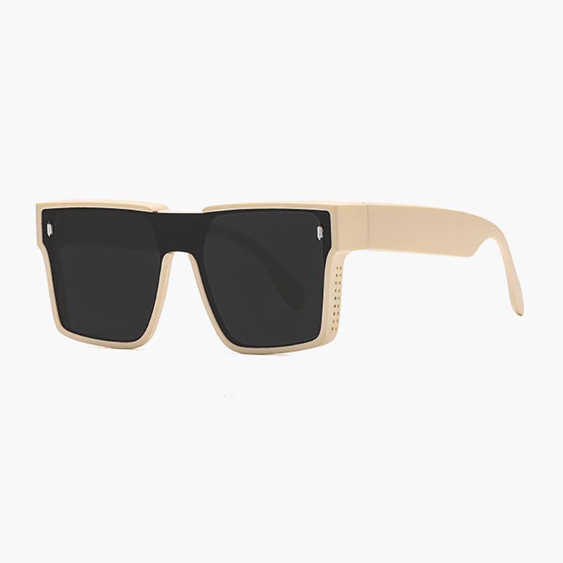 Unisex Polarized Clip-On Sunglasses - Large Frame, UV Protection for Driving & Snow Non-Polarized
Unisex Polarized Clip-On Sunglasses - Large Frame, UV Protection for Driving & Snow Non-Polarized
