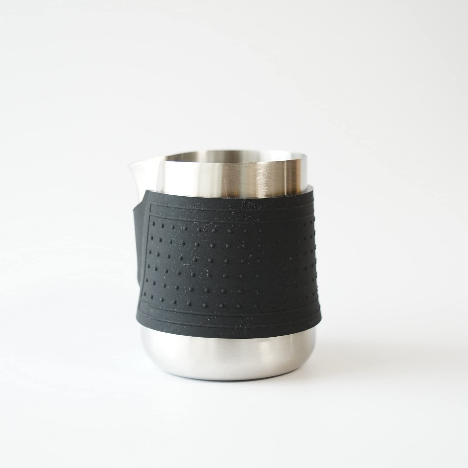 FUN COFFEE Milk Pitcher for Latte Art, 12oz (350ml), Milk Jug with Handle and Silicone Cover, Stainless Steel, for Lattes, Cafes, Bars, Coffee Shops,
FUN COFFEE Milk Pitcher for Latte Art, 12oz (350ml), Milk Jug with Handle and Silicone Cover, Stainless Steel, for Lattes, Cafes, Bars, Coffee Shops,