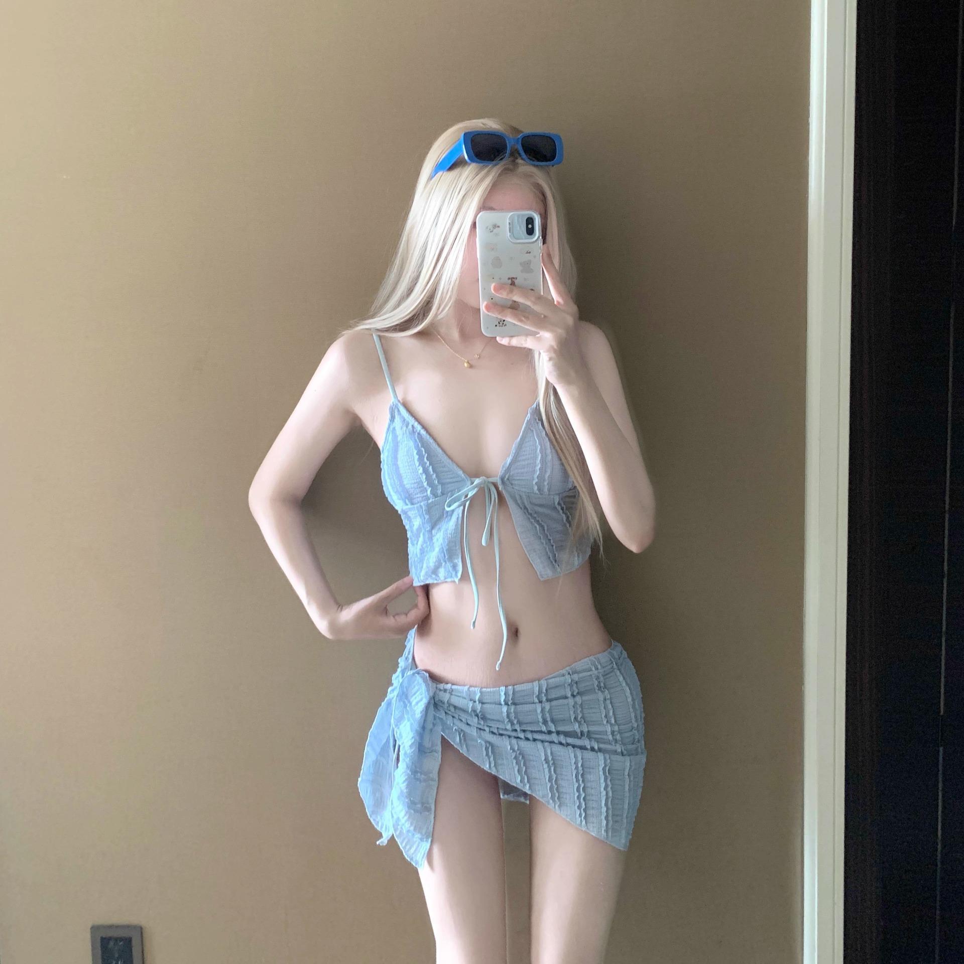 2026 Elegant Korean-Style Three-Piece Bikini Set for Women - Ideal for Travel and Hot Springs. XL (55-60kg) синій
2026 Elegant Korean-Style Three-Piece Bikini Set for Women - Ideal for Travel and Hot Springs. XL (55-60kg) синій