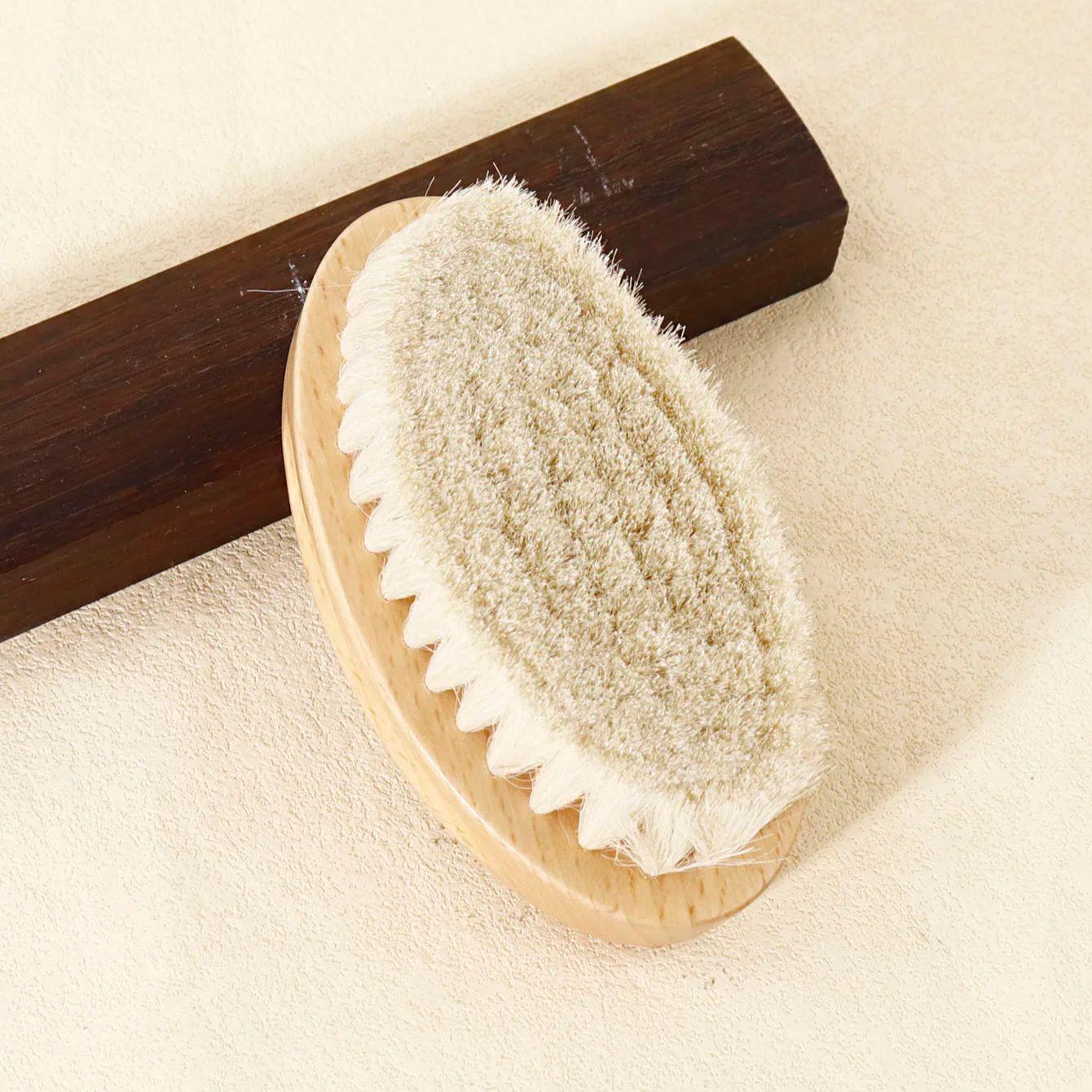 1 шт. овальная деревянная расческа для волос, расческа с мягкой щетиной, антистатическая расческа для прямых волос, портативный дизайн, специально для париков из натуральных волос
1 шт. овальная деревянная расческа для волос, расческа с мягкой щетиной, антистатическая расческа для прямых волос, портативный дизайн, специально для париков из натуральных волос