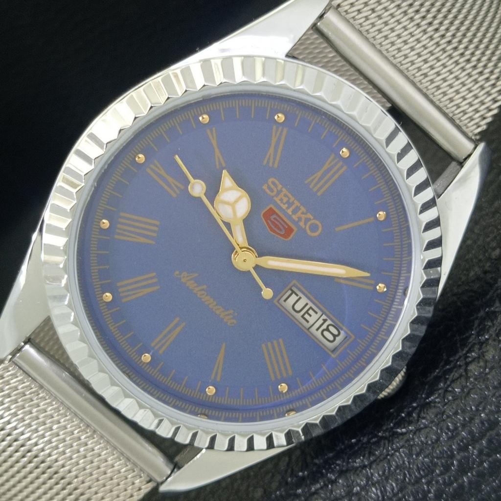 VINTAGE SEIKO 5 AUTOMATIC REFURBISHED JAPAN ROMAN FIGURE MENS WATCH a442050-1
VINTAGE SEIKO 5 AUTOMATIC REFURBISHED JAPAN ROMAN FIGURE MENS WATCH a442050-1