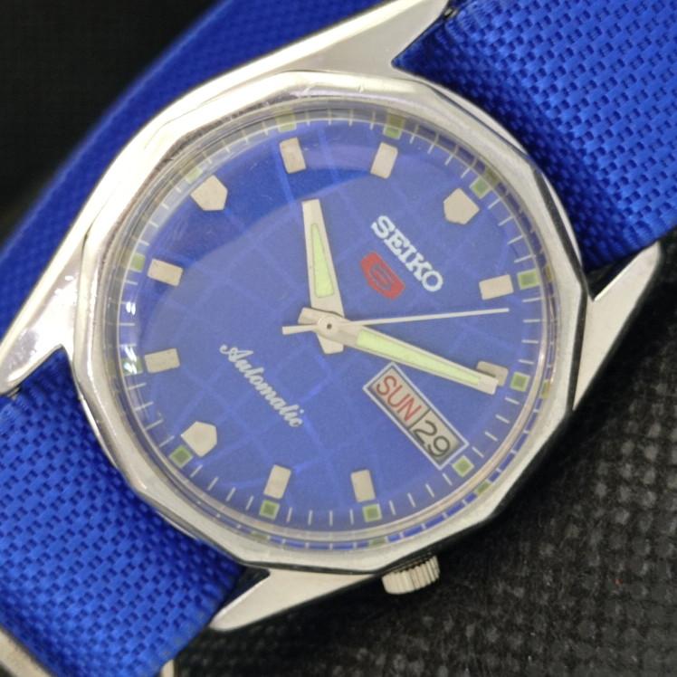 Б/У винтажные часы SEIKO 5 AUTOMATIC 7009A JAPAN MENS D/D BLUE WATCH 598-a313167-9 SKU598-a313167
Б/У винтажные часы SEIKO 5 AUTOMATIC 7009A JAPAN MENS D/D BLUE WATCH 598-a313167-9 SKU598-a313167