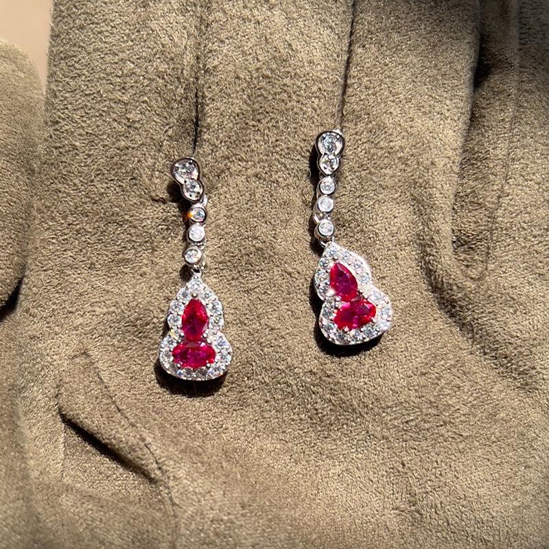 Luoxi Temple Women s Pigeon Blood Red Gourd Earrings: 925 Sterling Silver Gold-Plated Dangles 925 Sterling Silver красный
Luoxi Temple Women s Pigeon Blood Red Gourd Earrings: 925 Sterling Silver Gold-Plated Dangles 925 Sterling Silver красный