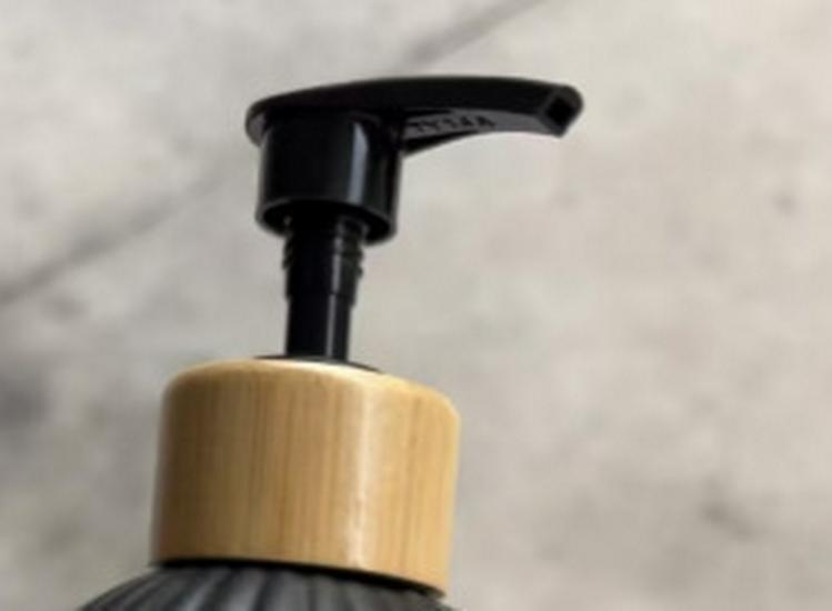 Cross-border Glass Bottles for Sanitizer, Shampoo & Shower Gel - Black & White
Cross-border Glass Bottles for Sanitizer, Shampoo & Shower Gel - Black & White