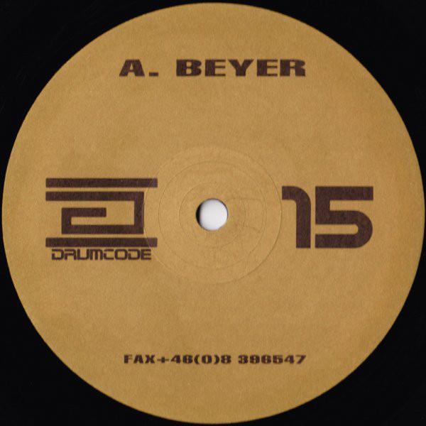 12inch Record ADAM BEYER / CARI LEKEBUSCH - Split EP DC15A Drumcode, H. Pr 1998 Sweden Dance & Electronica Used
12inch Record ADAM BEYER / CARI LEKEBUSCH - Split EP DC15A Drumcode, H. Pr 1998 Sweden Dance & Electronica Used