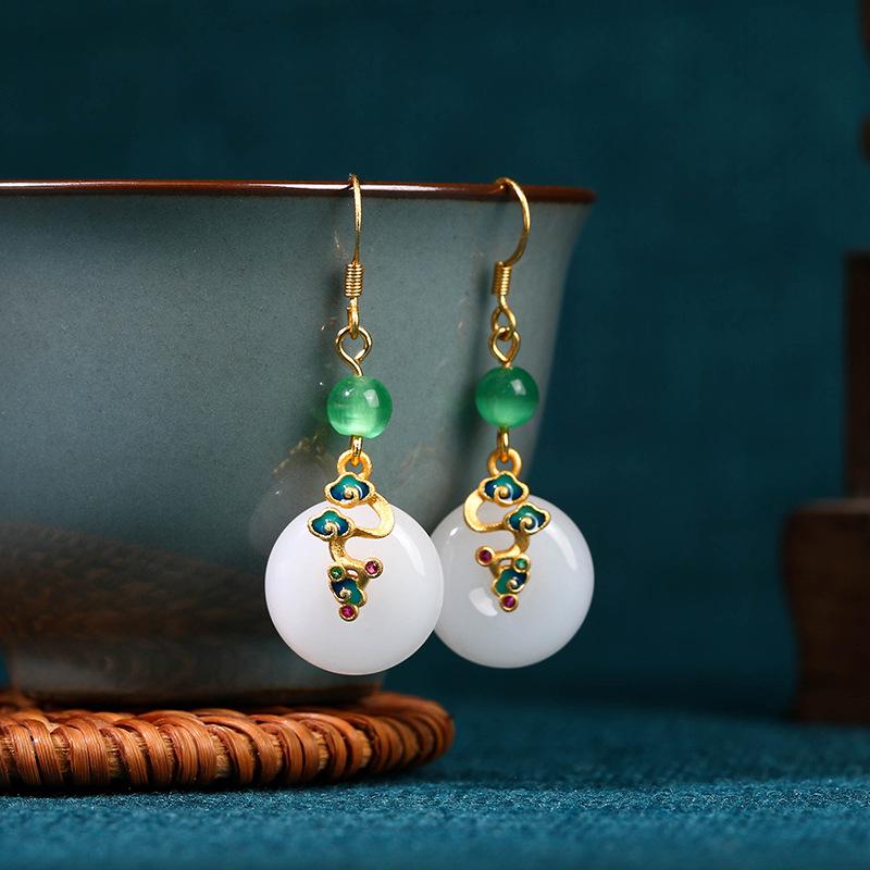 2023 Autumn/Winter Gold Plated Jade Cloud Buckle Earrings - Chinese Style Retro Cheongsam Hanfu Jewelry 24K Gold Plated
2023 Autumn/Winter Gold Plated Jade Cloud Buckle Earrings - Chinese Style Retro Cheongsam Hanfu Jewelry 24K Gold Plated