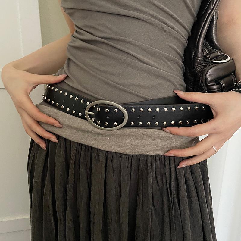 Женский ремень Модный ремень с заклепками Персонализированный ремень с игольной пряжкой Уличный тренд Панк Хип-хоп стиль Ремень Y2K с джинсами Ремень
Женский ремень Модный ремень с заклепками Персонализированный ремень с игольной пряжкой Уличный тренд Панк Хип-хоп стиль Ремень Y2K с джинсами Ремень