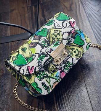 Women Bags Summer Graffiti Ladies Designer Handbags Chain Mini Bag Women Messenger Bags For Women Clutch
Women Bags Summer Graffiti Ladies Designer Handbags Chain Mini Bag Women Messenger Bags For Women Clutch