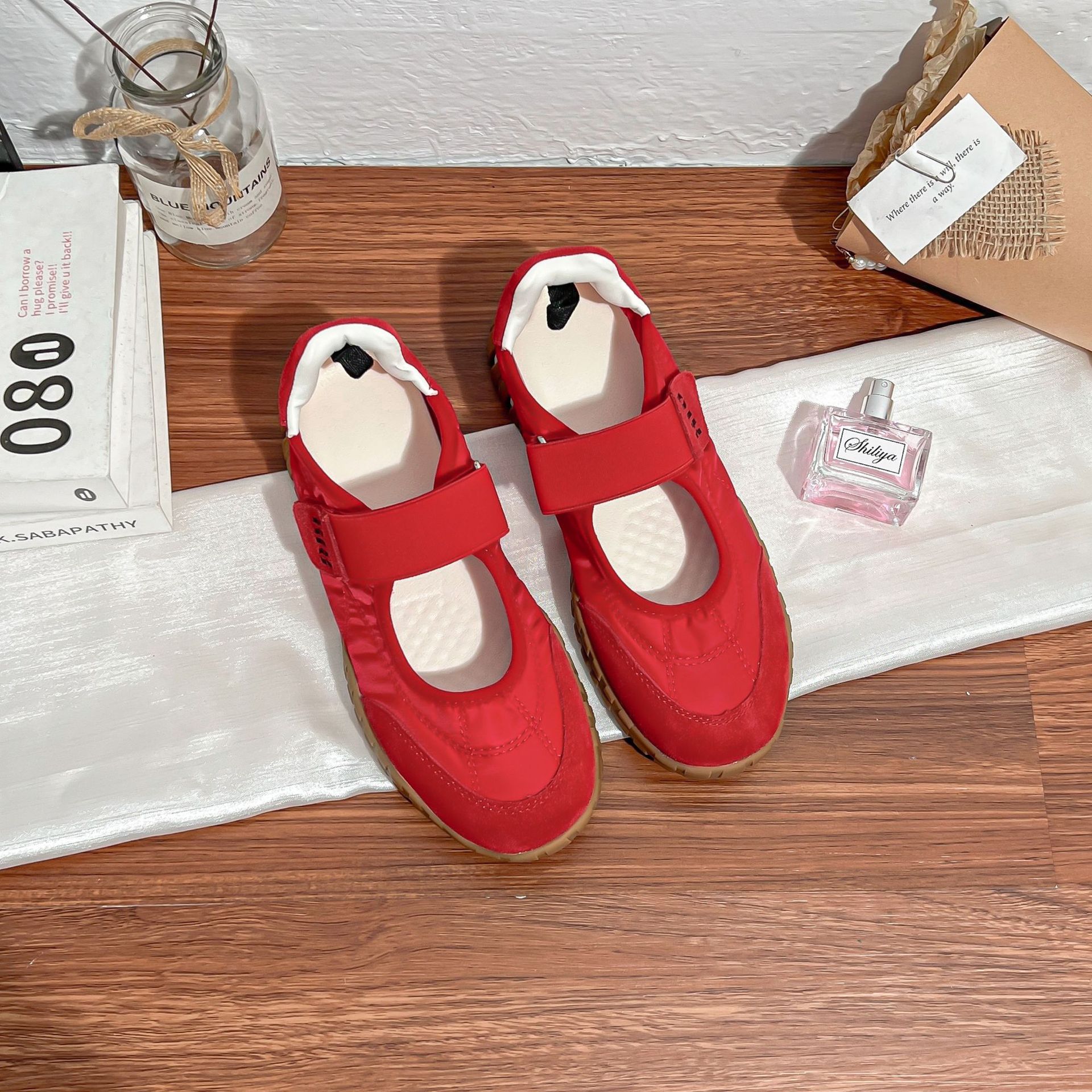 Summer new breathable and light platform dad shoes women s niche design sports shoes women s 2025 outer wear women s shoes 40 красный
Summer new breathable and light platform dad shoes women s niche design sports shoes women s 2025 outer wear women s shoes 40 красный