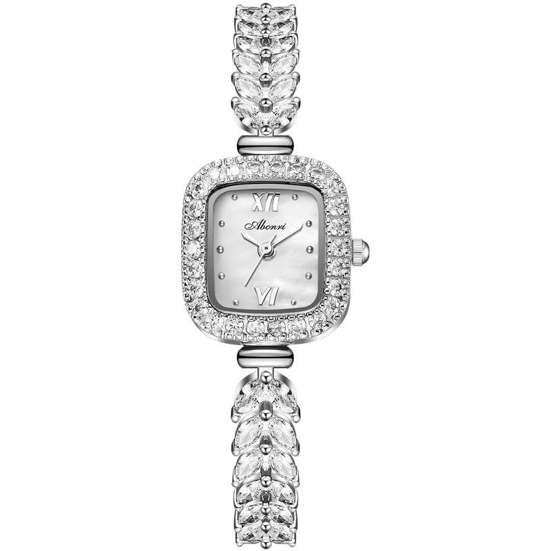 Decorative Small Golden Spike Women S Watch Niche Light Luxury Temperament Full Of Diamonds Square Mermaid Small Dial Watch
Decorative Small Golden Spike Women S Watch Niche Light Luxury Temperament Full Of Diamonds Square Mermaid Small Dial Watch