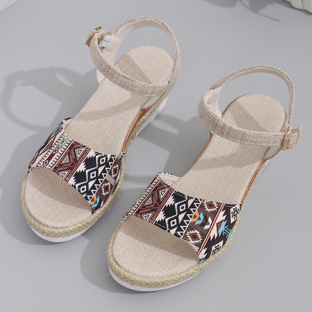 Модные летние сандалии с подошвой из пеньковой веревки с пряжкой, европейские и американские, большого размера, на танкетке, женские бохо-рыбьи сандалии в стиле импортной торговли 36 хаки
Модные летние сандалии с подошвой из пеньковой веревки с пряжкой, европейские и американские, большого размера, на танкетке, женские бохо-рыбьи сандалии в стиле импортной торговли 36 хаки