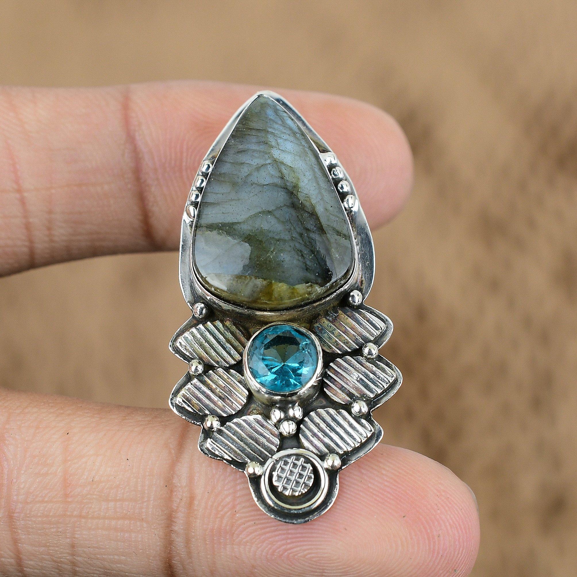 Wedding Gift For Her 925 Sterling Silver Natural Labradorite Gemstone Pendant 
Wedding Gift For Her 925 Sterling Silver Natural Labradorite Gemstone Pendant