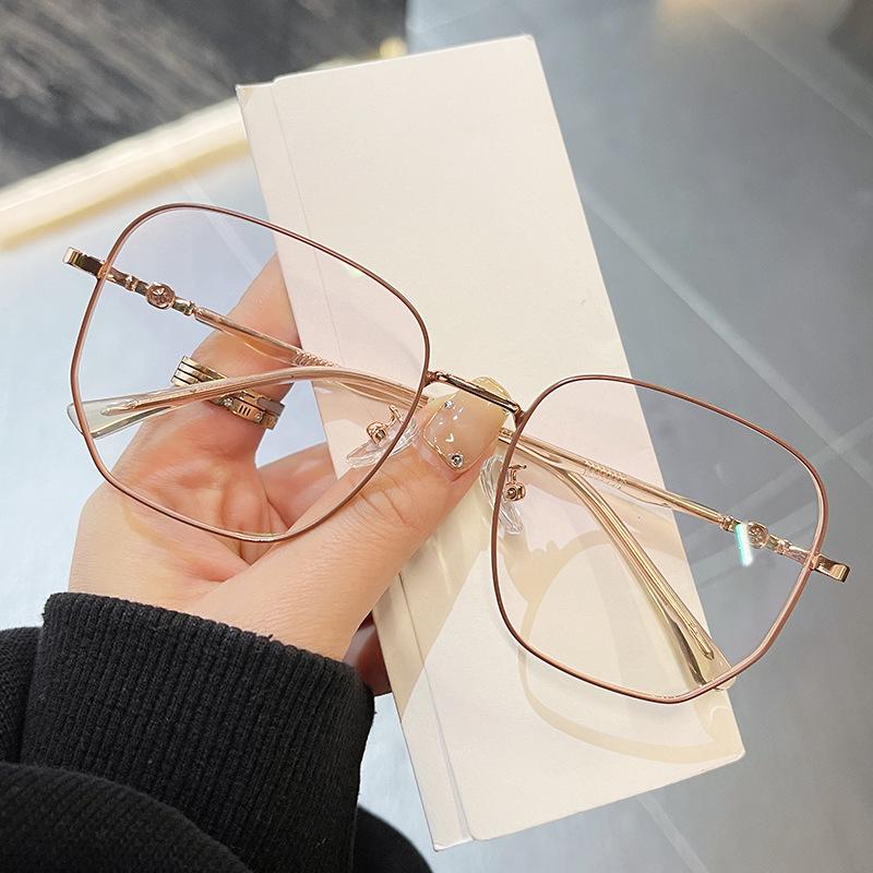 2024 Large Metal Polygon Retro Prescription Eyeglasses Frame 6393 – Trendy Eye Protection.
2024 Large Metal Polygon Retro Prescription Eyeglasses Frame 6393 – Trendy Eye Protection.