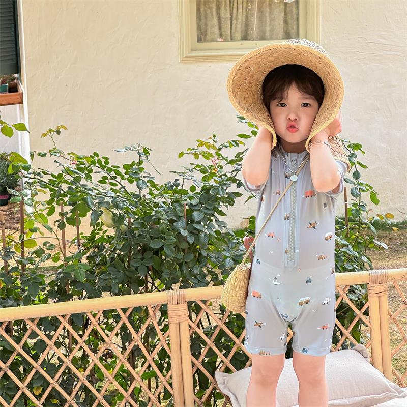 Children s Quick-Dry One-Piece Zipper Swimsuit - Short-Sleeve Car Design for Boys 110 cm сірий колір
Children s Quick-Dry One-Piece Zipper Swimsuit - Short-Sleeve Car Design for Boys 110 cm сірий колір