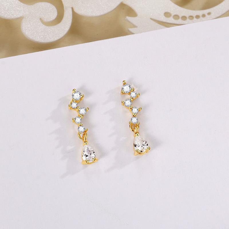 Серьги-гвоздики с французской звездой для женщин. Новые модные серьги высокого класса Sense Light Luxury Unique Niche Design для подарков.
Серьги-гвоздики с французской звездой для женщин. Новые модные серьги высокого класса Sense Light Luxury Unique Niche Design для подарков.