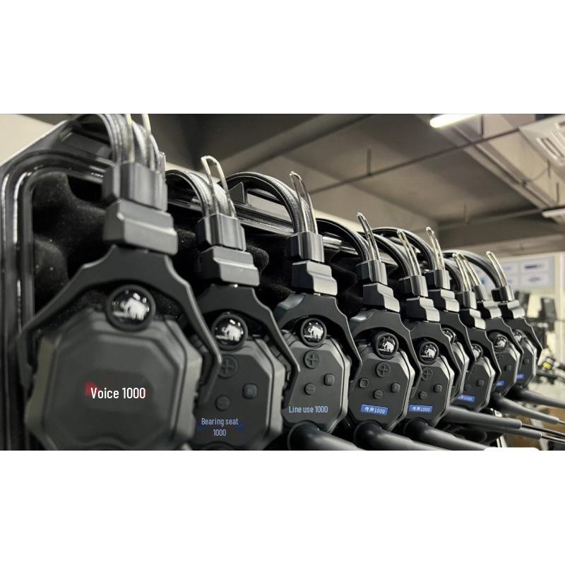 Mengma 7MOMA Full-Duplex Multi-Person Walkie-Talkie Headset System with One-to-Eight Master Station.
Mengma 7MOMA Full-Duplex Multi-Person Walkie-Talkie Headset System with One-to-Eight Master Station.