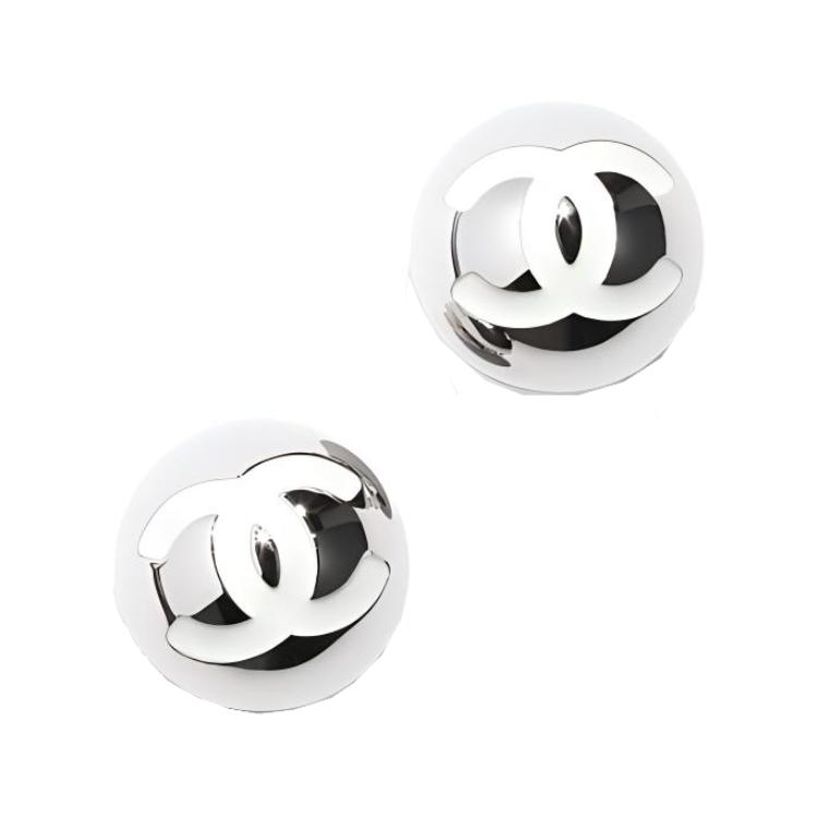 Chanel 25C Early Spring White Double C Logo Design Half Sphere Metal Earrings Women earrings Silver ABE810-B19198-NACVC Box+Padding Board
Chanel 25C Early Spring White Double C Logo Design Half Sphere Metal Earrings Women earrings Silver ABE810-B19198-NACVC Box+Padding Board