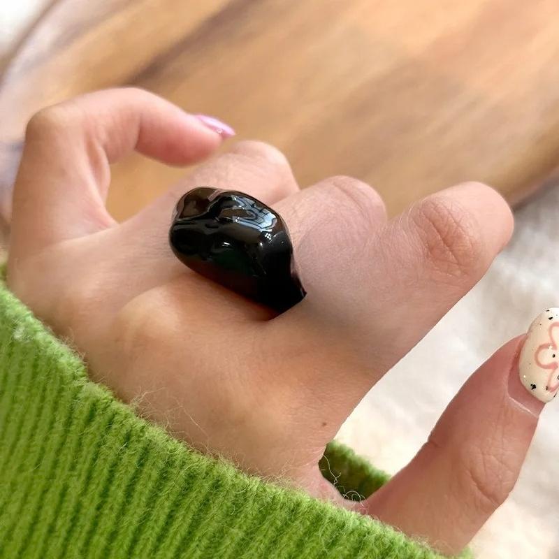 Exaggerated Personality Irregular Geometry Black White Resin Rings for Women Fashion Designer Finger Zircon Accessories Gifts 17mm чорний
Exaggerated Personality Irregular Geometry Black White Resin Rings for Women Fashion Designer Finger Zircon Accessories Gifts 17mm чорний