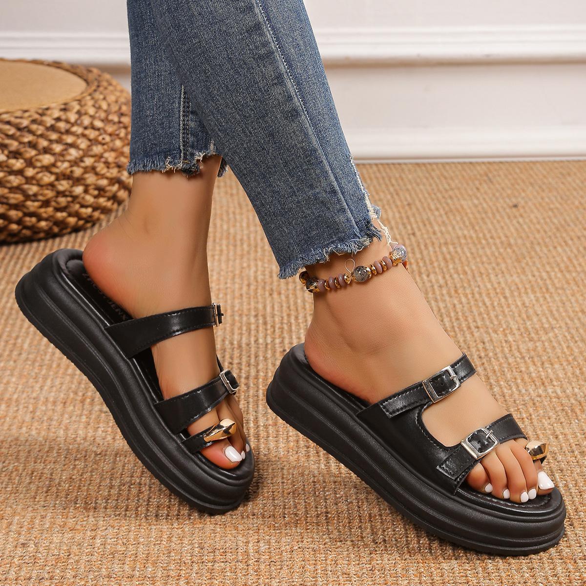 European and American foreign trade large size thick bottom one-word cool slippers 2024 spring and autumn popular fashion outer wear cover toe 35 чорний
European and American foreign trade large size thick bottom one-word cool slippers 2024 spring and autumn popular fashion outer wear cover toe 35 чорний