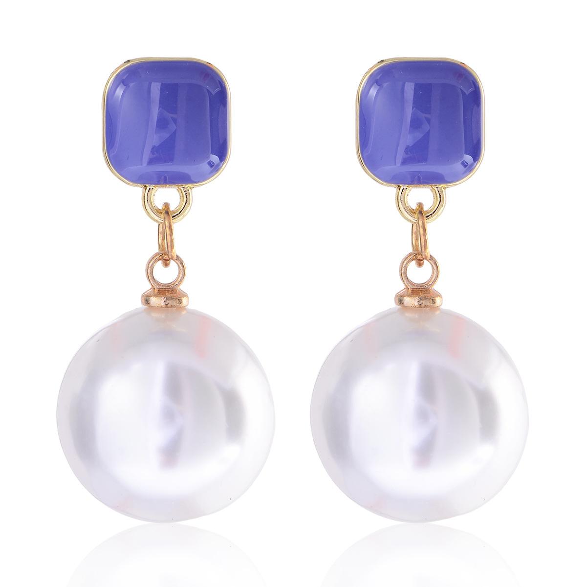 Light Luxury Geometric Pearl Earrings With Zircon Studs Elegant Fashion Drop Earrings For Women Trendy Personalized Jewelry
Light Luxury Geometric Pearl Earrings With Zircon Studs Elegant Fashion Drop Earrings For Women Trendy Personalized Jewelry
