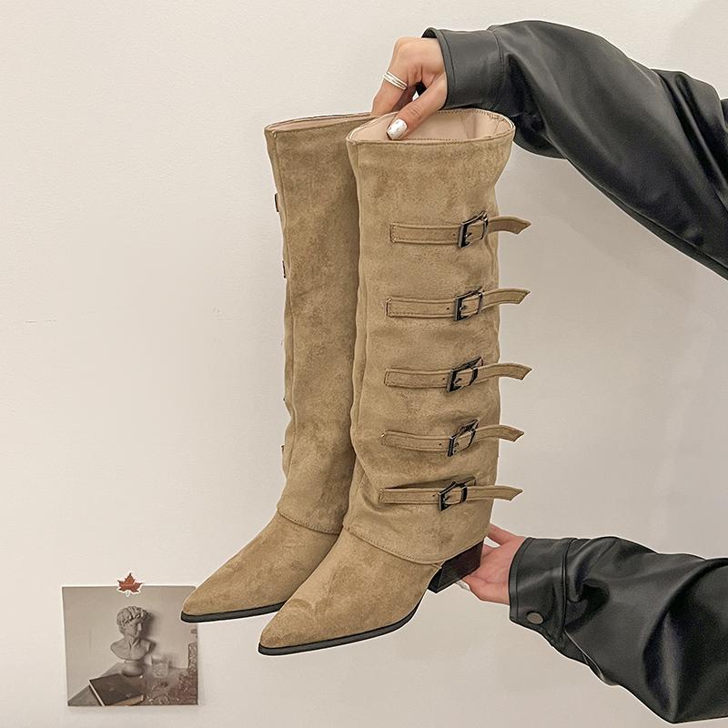 Модные женские высокие ботинки-рыцари с острым носком, дизайнерские туфли на платформе и толстом каблуке с пряжкой-ремнем, осенне-зимние женские длинные ботильоны 35 хаки
Модные женские высокие ботинки-рыцари с острым носком, дизайнерские туфли на платформе и толстом каблуке с пряжкой-ремнем, осенне-зимние женские длинные ботильоны 35 хаки
