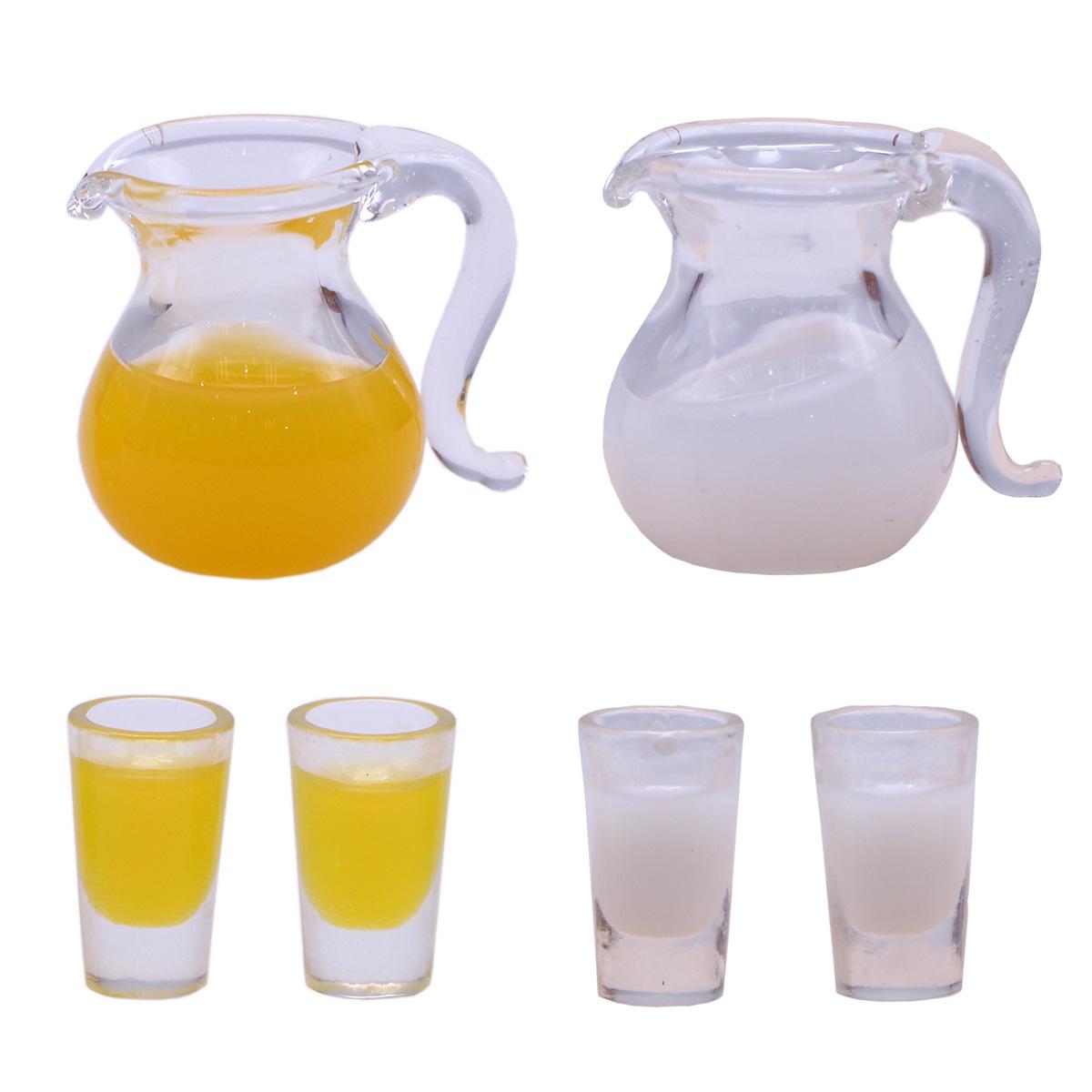 Мініатюрний ігровий набір для їжі: Скляні контейнери для молока та апельсинового соку для сцени лялькового будиночка
Мініатюрний ігровий набір для їжі: Скляні контейнери для молока та апельсинового соку для сцени лялькового будиночка