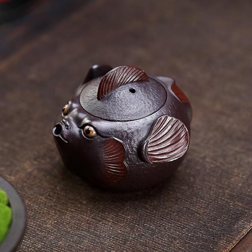 160ml Handmade Yixing Purple Clay Teapots Handmade Balloonfish Pot Raw Ore Purple Mud Kettle With Filter Zisha Tea Set Ornaments
160ml Handmade Yixing Purple Clay Teapots Handmade Balloonfish Pot Raw Ore Purple Mud Kettle With Filter Zisha Tea Set Ornaments