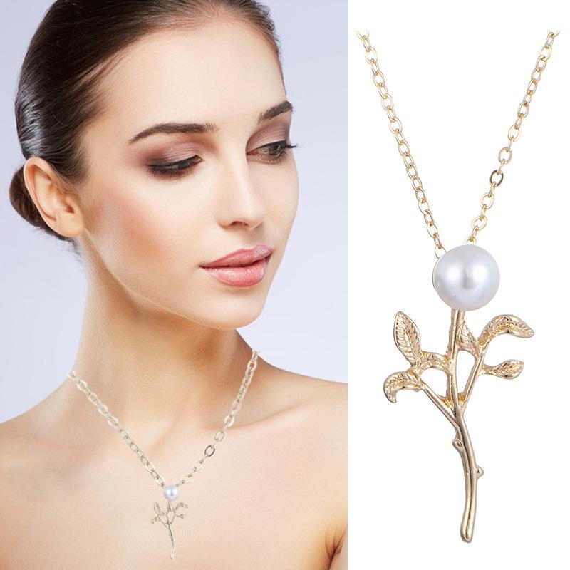 Kashi Tong Elegant Pearl Leaf Long Necklace Pendant - Simple Sweater Chain Christmas Gift
Kashi Tong Elegant Pearl Leaf Long Necklace Pendant - Simple Sweater Chain Christmas Gift