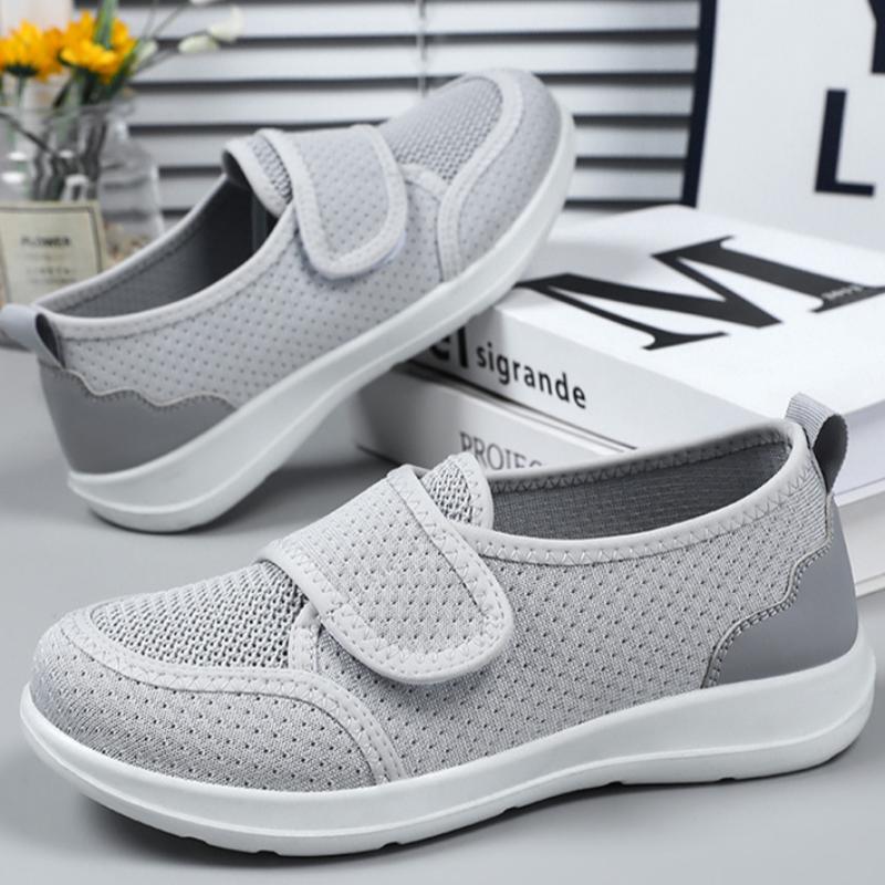 Женские летние повседневные кроссовки из летящей сетки, дышащие, с мягкой подошвой, удобные для ходьбы 41 серый
Женские летние повседневные кроссовки из летящей сетки, дышащие, с мягкой подошвой, удобные для ходьбы 41 серый