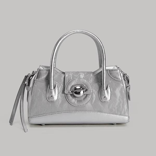 Textured Motorcycle Bag 2025 New Fashion Commuter Handbag Niche Design Versatile Silver Single Shoulder Crossbody Bag for Women срібний
Textured Motorcycle Bag 2025 New Fashion Commuter Handbag Niche Design Versatile Silver Single Shoulder Crossbody Bag for Women срібний