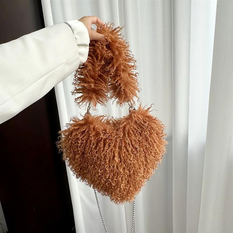 Heart-shaped Women s Plush Crossbody Bags Sweet Love Faux Fur Female Shoulder Bag Soft Fluffy Tote Handbags Girls Underarm Bag
Heart-shaped Women s Plush Crossbody Bags Sweet Love Faux Fur Female Shoulder Bag Soft Fluffy Tote Handbags Girls Underarm Bag