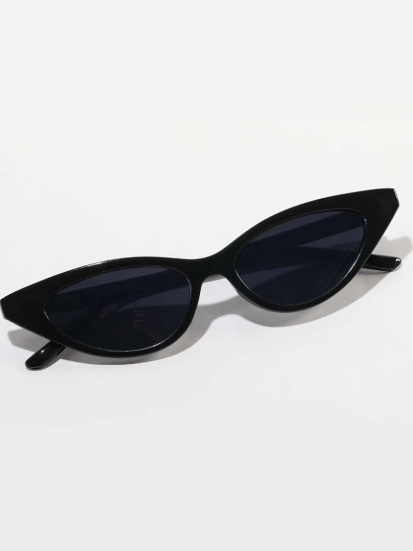 1Pc Retro Simple Cat-Eye Frame Sunglasses Fashion Solid Color Basic Style Glasses for Daily Wear and Beach Vacation
1Pc Retro Simple Cat-Eye Frame Sunglasses Fashion Solid Color Basic Style Glasses for Daily Wear and Beach Vacation