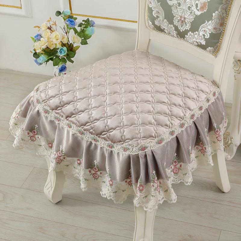 Елегантний мереживний декор 43*45 см Подушка для стільця Європейська тема Антиковзаюча подушка для сидіння Домашній декор Обідня Coussin Офісний килимок 48*53
Елегантний мереживний декор 43*45 см Подушка для стільця Європейська тема Антиковзаюча подушка для сидіння Домашній декор Обідня Coussin Офісний килимок 48*53