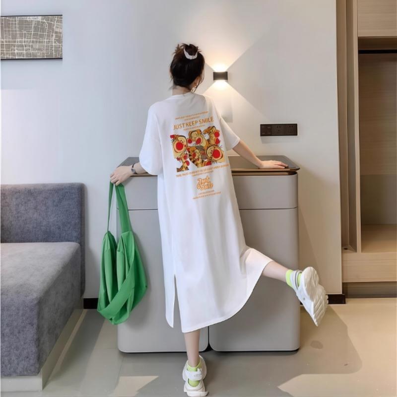 Женское летнее платье-футболка длиной выше колена с короткими рукавами и свободным разрезом XL белый
Женское летнее платье-футболка длиной выше колена с короткими рукавами и свободным разрезом XL белый