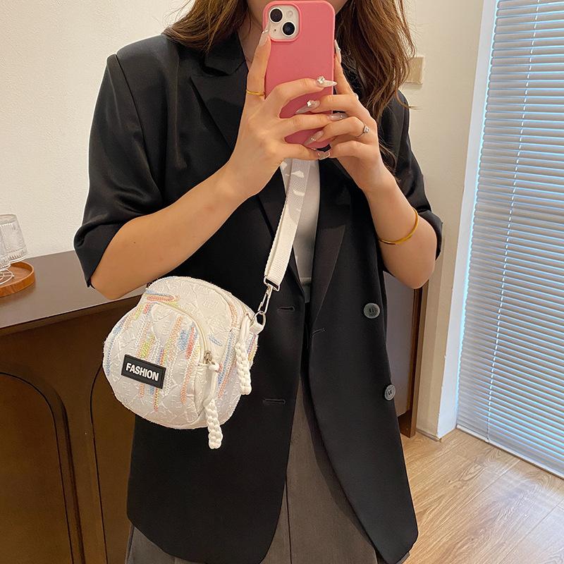 Bag Women s Small Fresh Canvas Bag 2025 Fashion Casual Shoulder Women s Bag Class Crossbody Small Round Bag one size fits all чёрный
Bag Women s Small Fresh Canvas Bag 2025 Fashion Casual Shoulder Women s Bag Class Crossbody Small Round Bag one size fits all чёрный