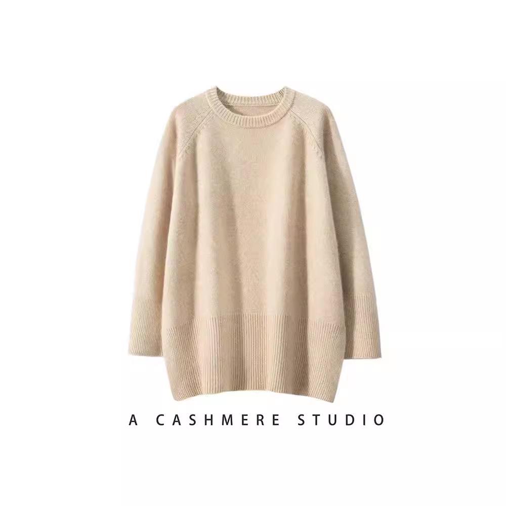 Women s Mid-Length 100% Pure Wool Sweater - Loose Fit, Slit Design, Lazy Style for Autumn and Winter. M
Women s Mid-Length 100% Pure Wool Sweater - Loose Fit, Slit Design, Lazy Style for Autumn and Winter. M
